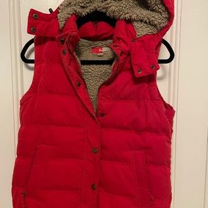 Boden lined and hooded vest
